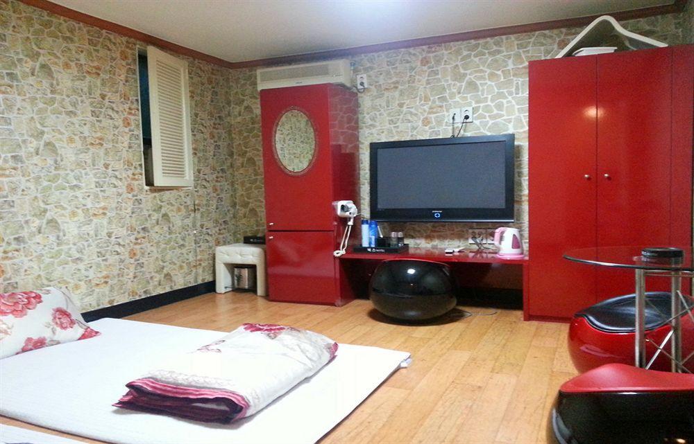 Alpha Guesthouse โซล ภายนอก รูปภาพ