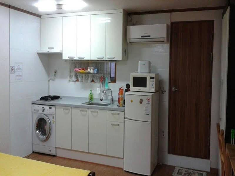 Alpha Guesthouse โซล ภายนอก รูปภาพ